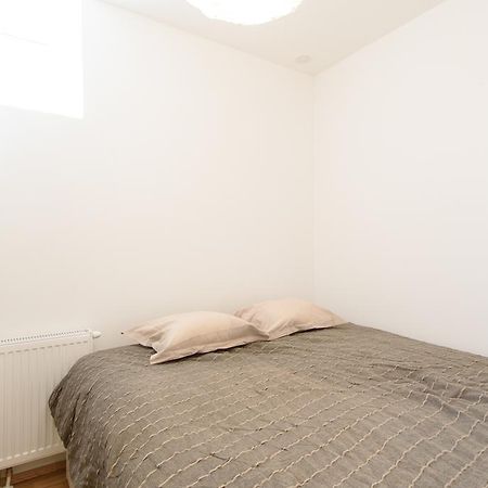 Vienna City Apartment 1180 Виена Стая снимка